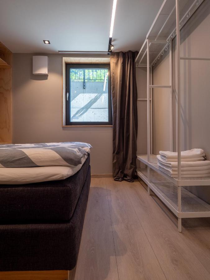 Tastefull And Modern Apartment With Parking トロムソ エクステリア 写真