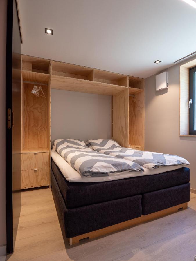 Tastefull And Modern Apartment With Parking トロムソ エクステリア 写真
